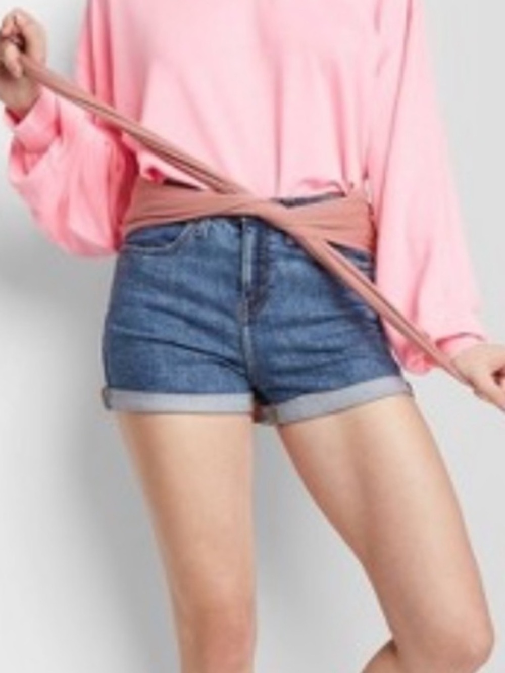 Wild Fable High Rise Cuffed Medium Wash Denim Shorts - Size 6 / 28